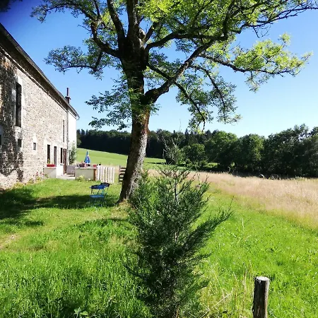 Les Chaumeix 度假居 *