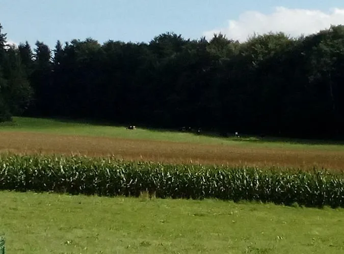 度假居 Les Chaumeix